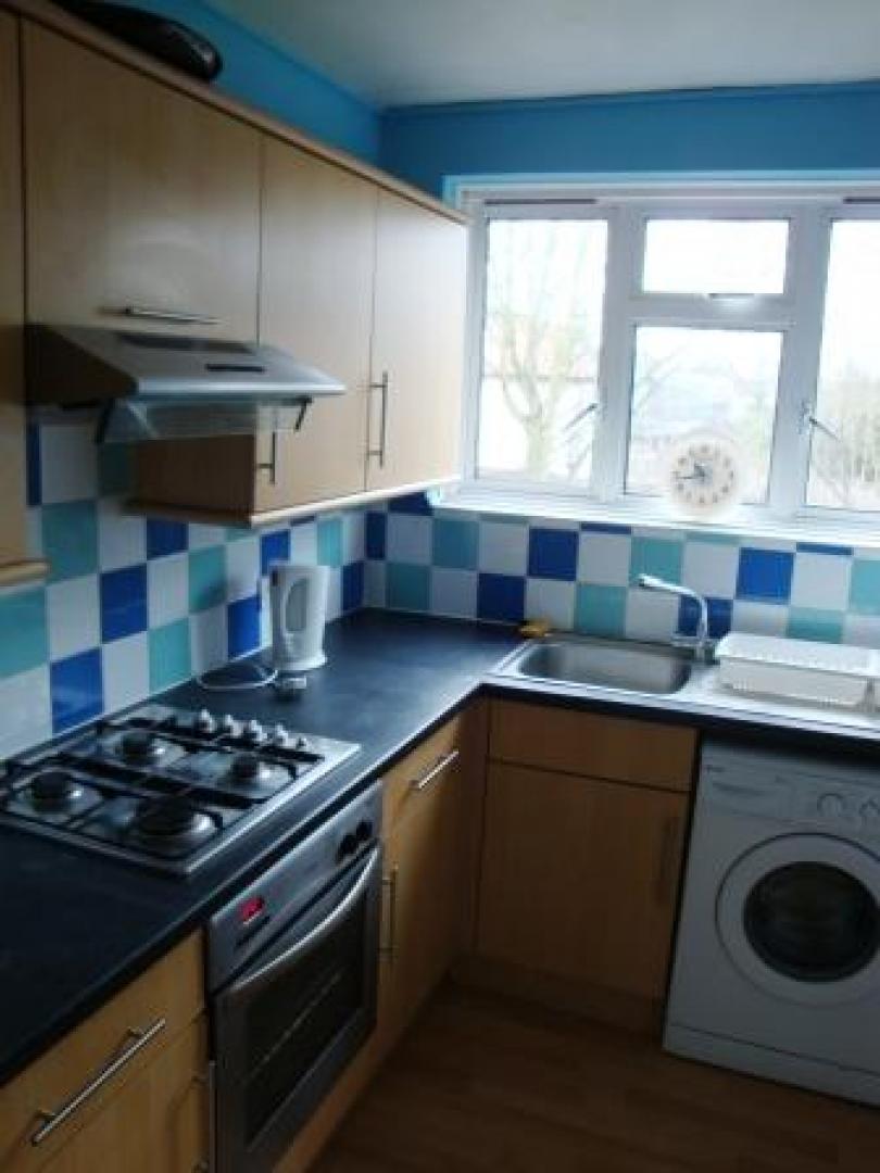 			3 Bedroom, 1 bath, 1 reception Flat			 Cricklewood Lane, CRICKLEWOOD